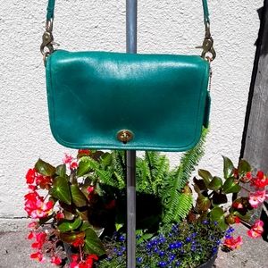 💥 COACH Purse 💥Rare Emerald Green color